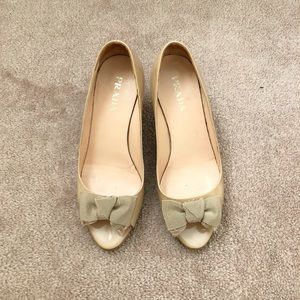 Prada nude patent peep toe kitten heel shoes